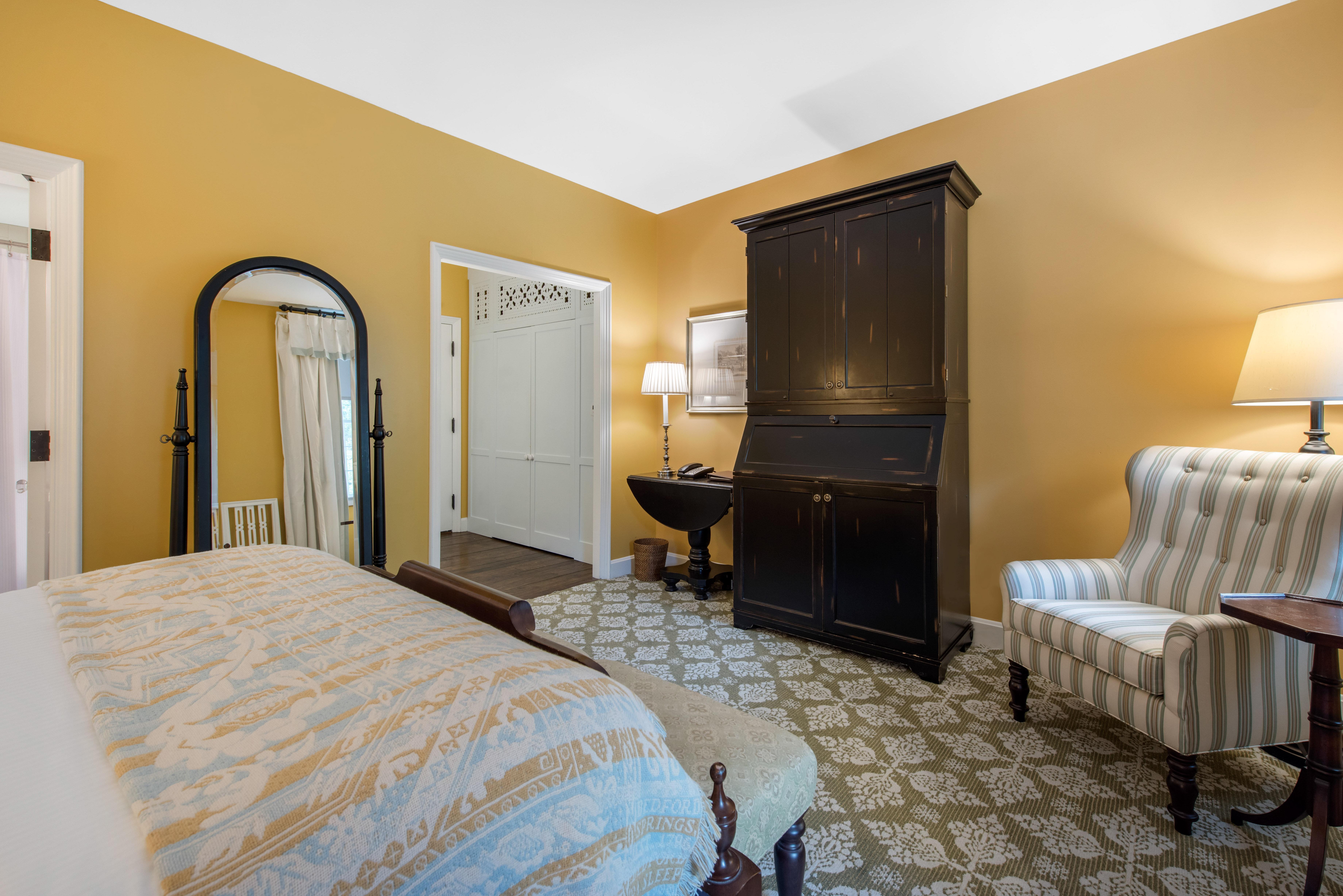 Omni Bedford Springs Resort Exterior foto